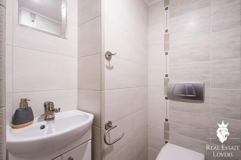 Warsaw Garden Apartment 70M2 Extérieur photo
